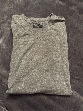 Goodlife Men’s V-Neck Heather Gray Blend